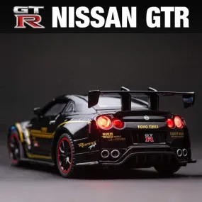 1:32 Nissan Gtr Sports Car Alloy Car Model For Children Boy Metal Pull Back Toy Car Decoration Simulation Model Car Collection