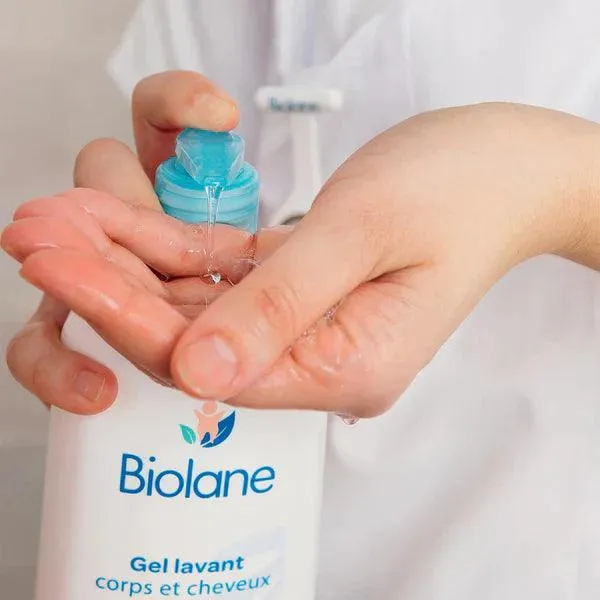 Biolane 2 in 1 Hair and Body Cleanser (Gel Lavant) 750ml