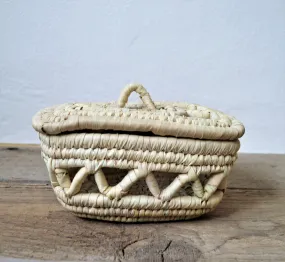 Woven basket with lid, Candy basket, Palm straw box